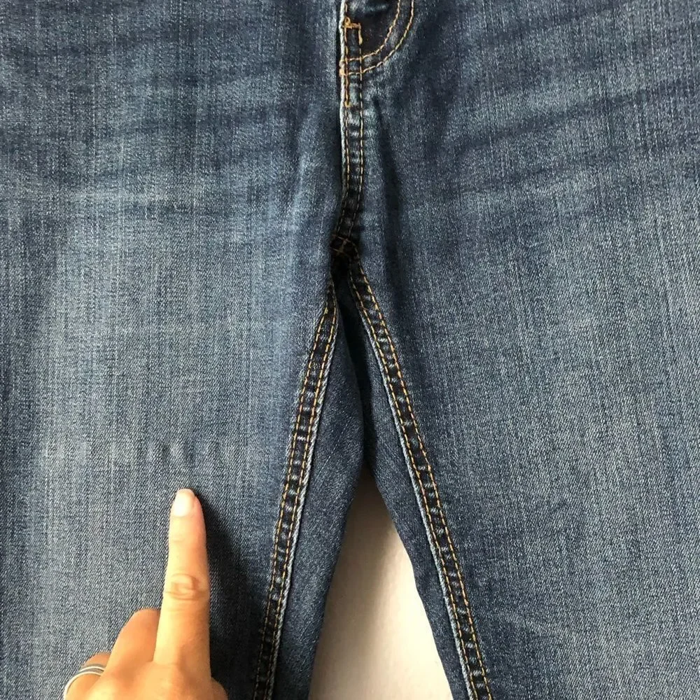 Levi’s performance 511 slim dark Wash denim jeans